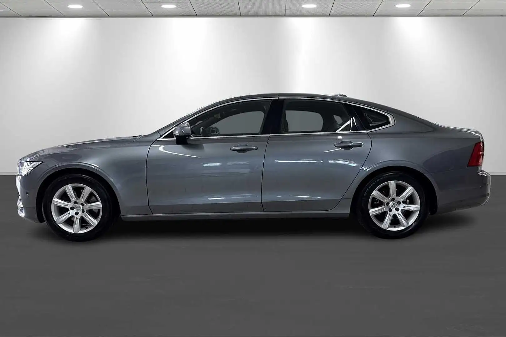Volvo S90 D3 6-traps Geartronic Momentum Grijs - 2