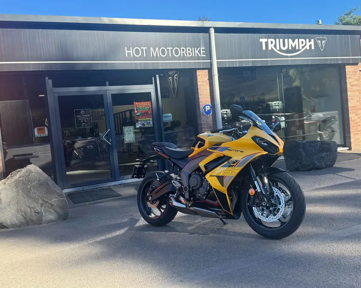 Triumph Daytona 660