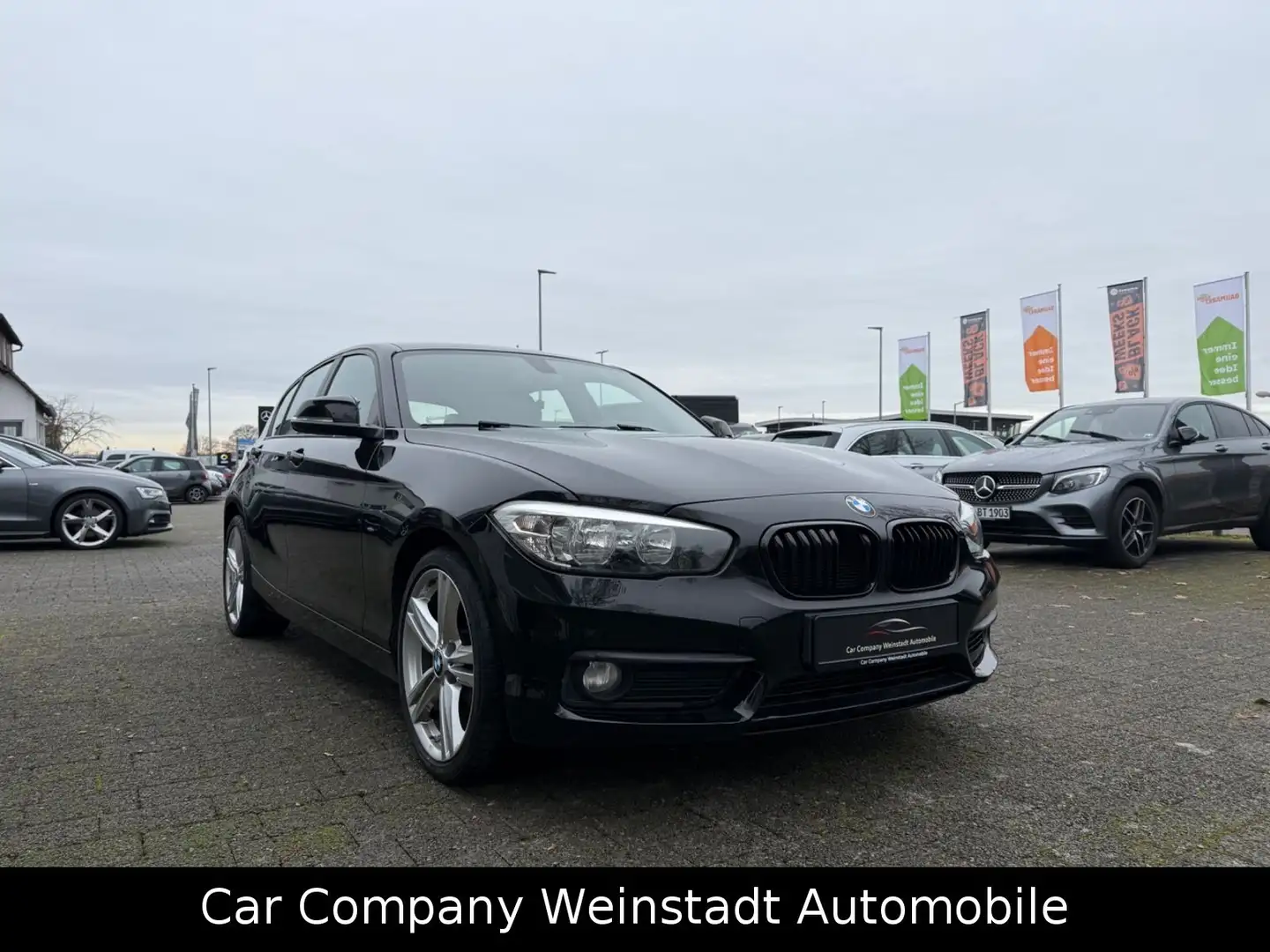 BMW 118 1 Limousine 5-trg. 118 i Advantage Schwarz - 1