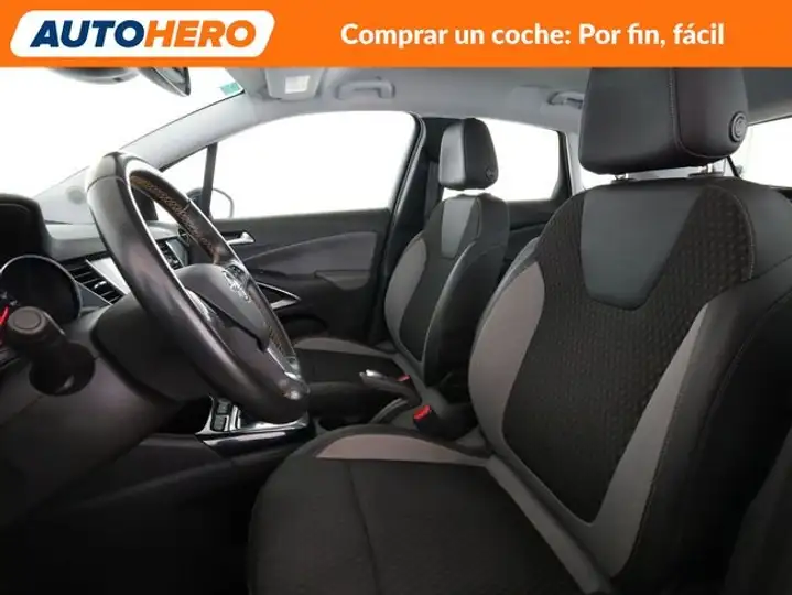 Opel Crossland 2020, foto 11