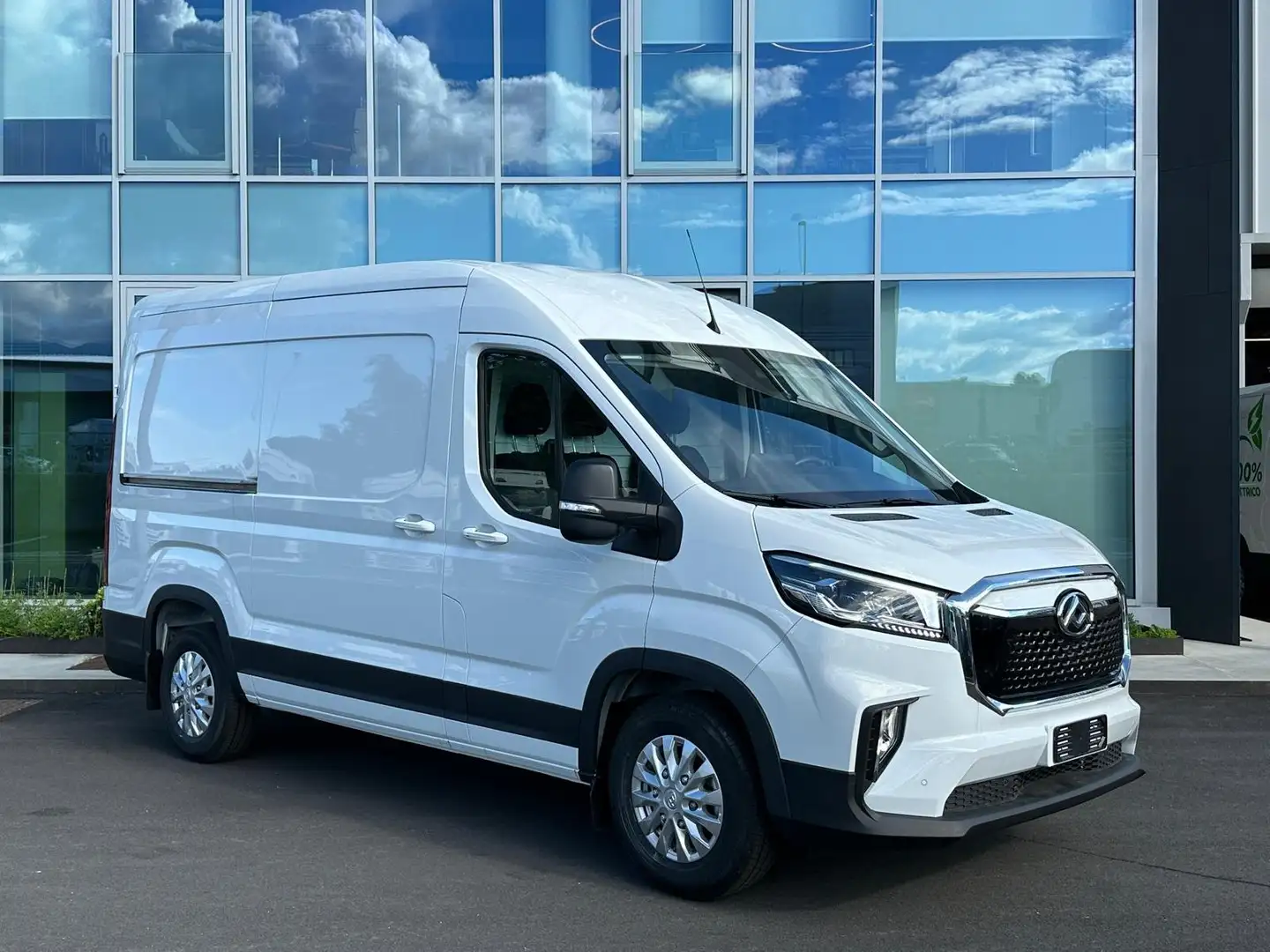 Maxus eDeliver 9 L2H2 72KWh Pronta Consegna Blanc - 1