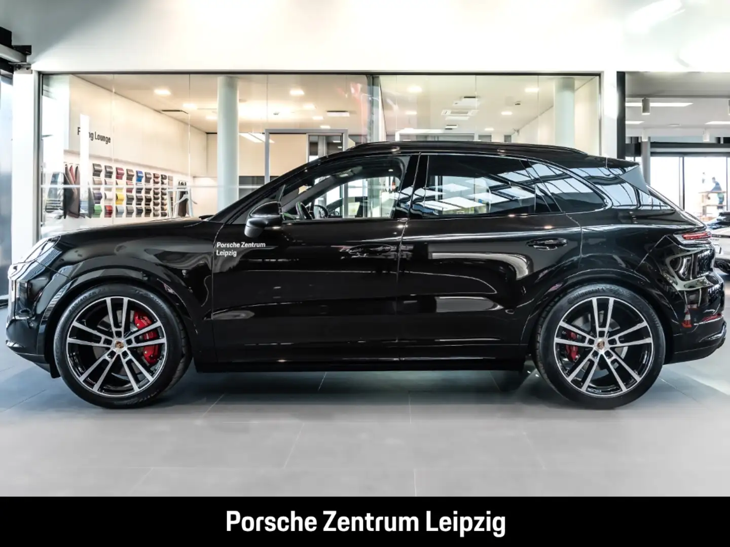 Porsche Cayenne S HD-Matrix InnoDrive PDCC InnoDrive HUD Schwarz - 2