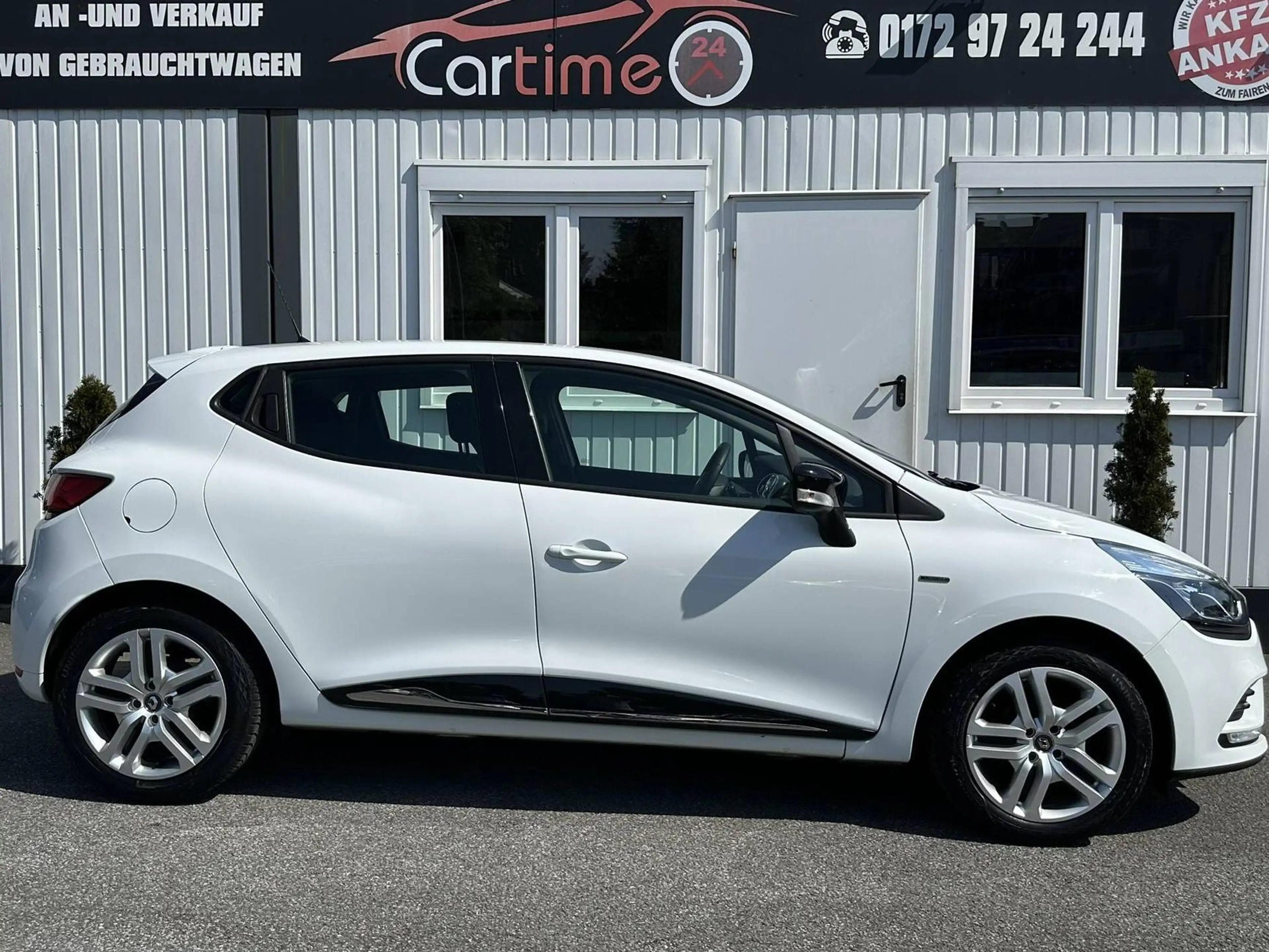 Renault Clio Limited Edition — photo 3