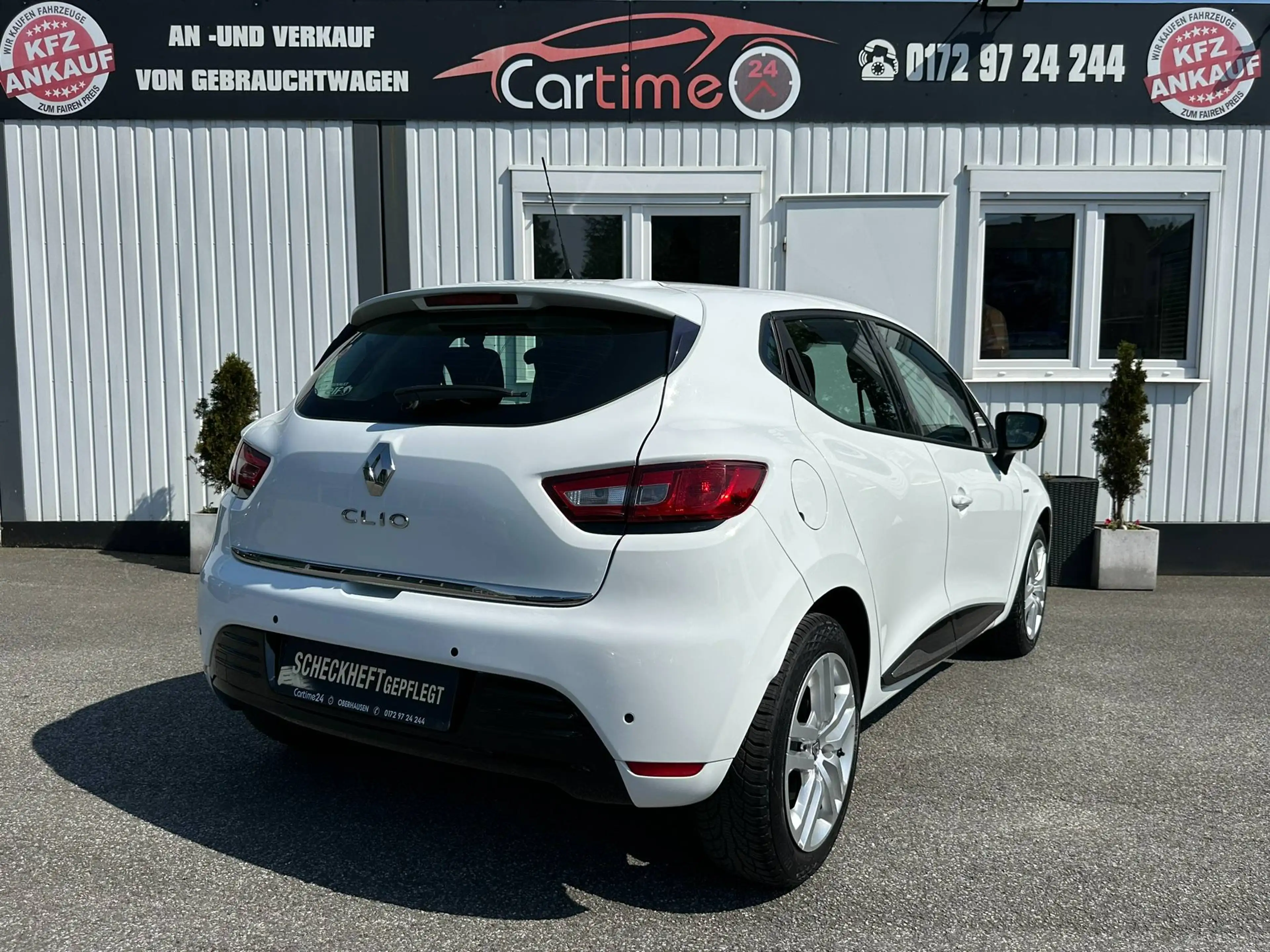 Renault Clio Limited Edition — photo 8