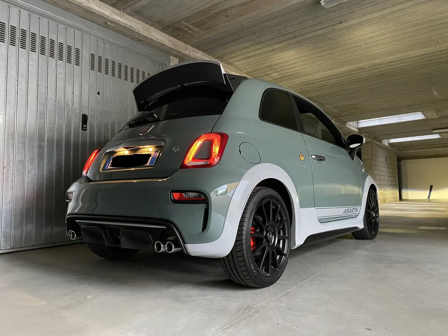Abarth 695 1.4 t-jet 70th 180cv - 1