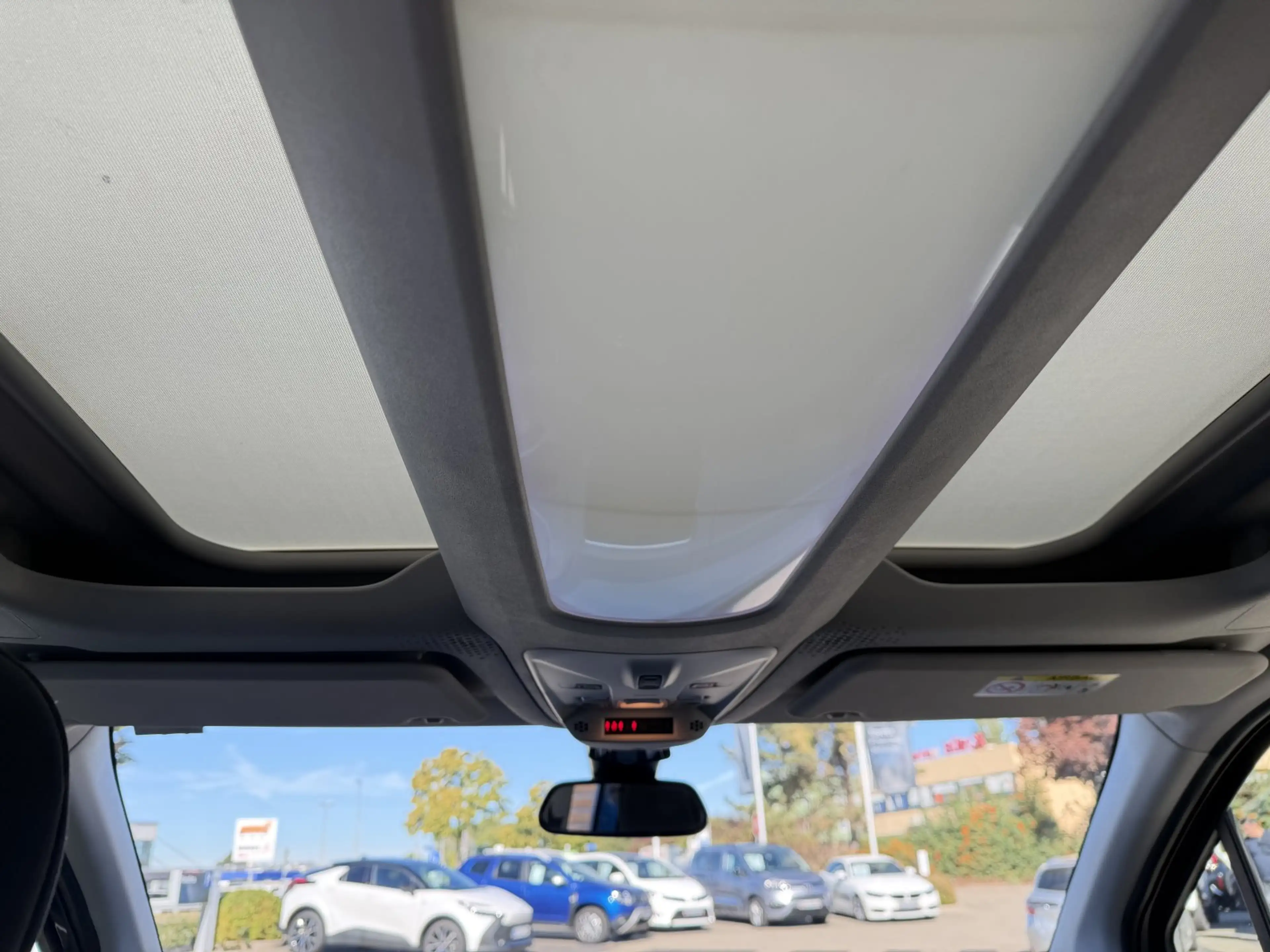 Toyota Proace City Verso  L1 Team Deutschland / Panoramadach — photo 9