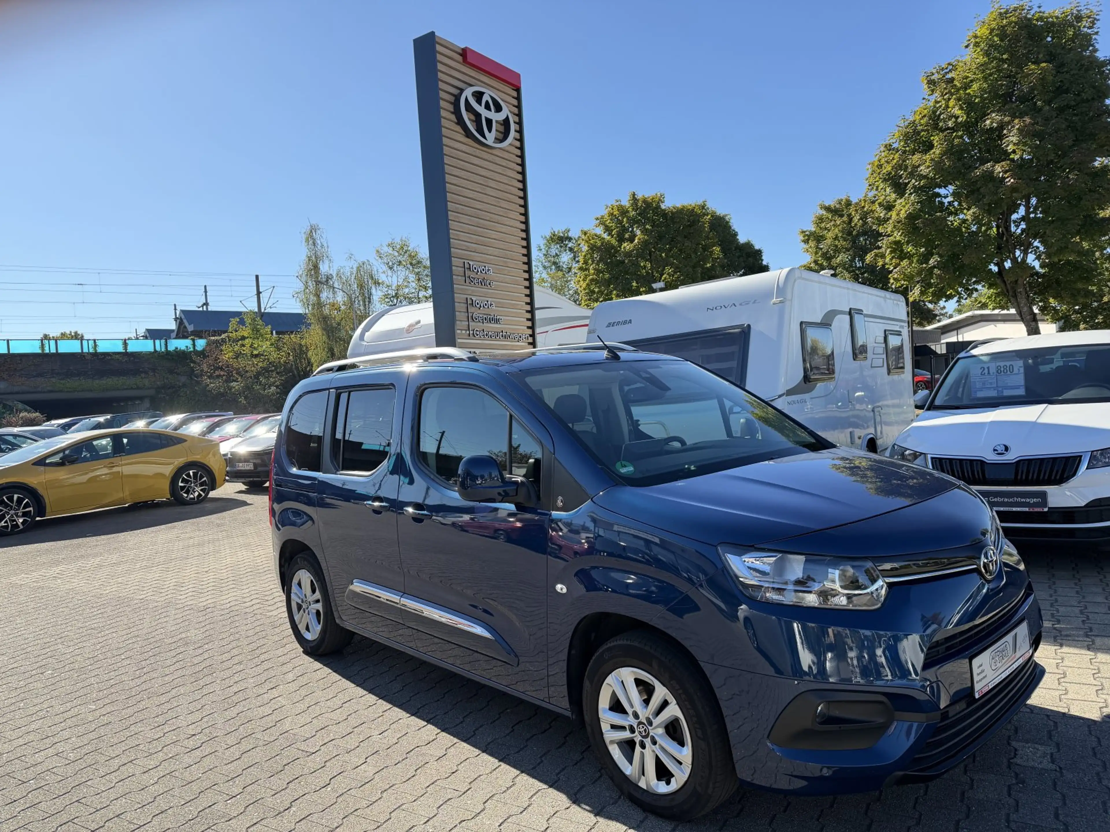 Toyota Proace City Verso  L1 Team Deutschland / Panoramadach — photo 2