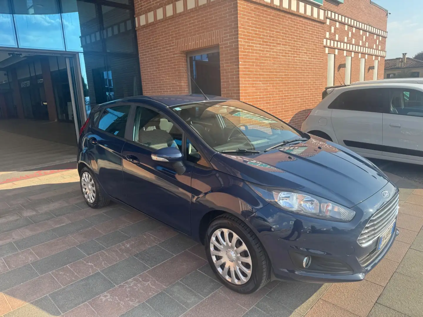 Ford Fiesta Fiesta 1.2 60CV 5 porte Titanium Azul - 2