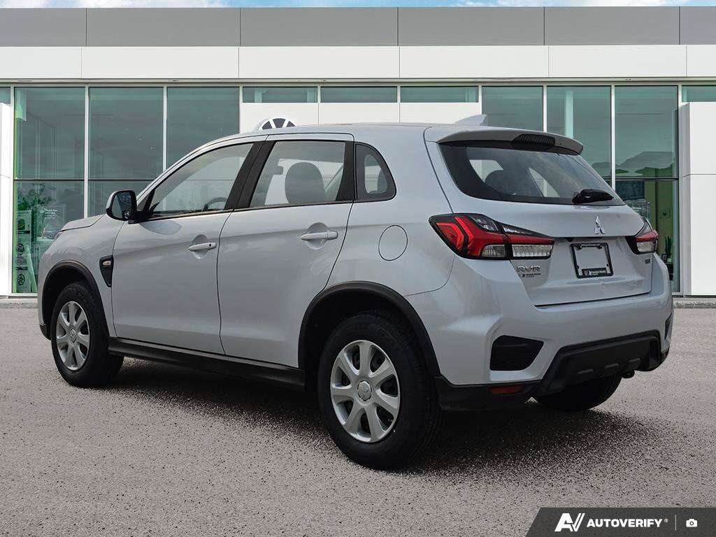 2023 Mitsubishi RVR ES | 4WD | CLEAN CARFAX | HEATED SEATS — снимка 1