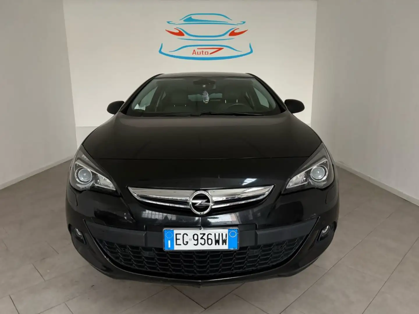 Opel Astra GTC 1.6 Turbo 180CV 3 porte Cosmo S Schwarz - 1