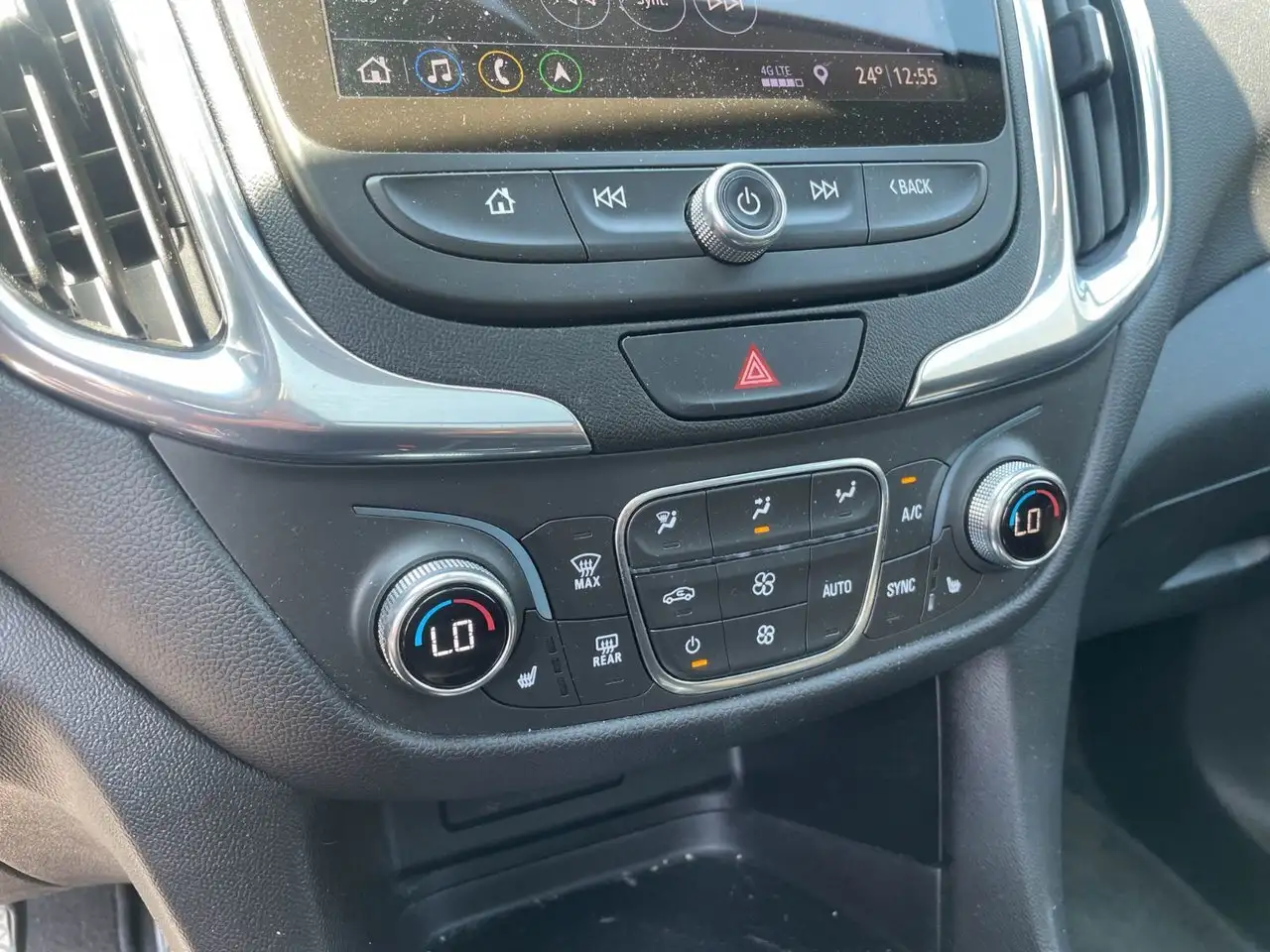 Chevrolet Equinox photo Chevrolet Equinox