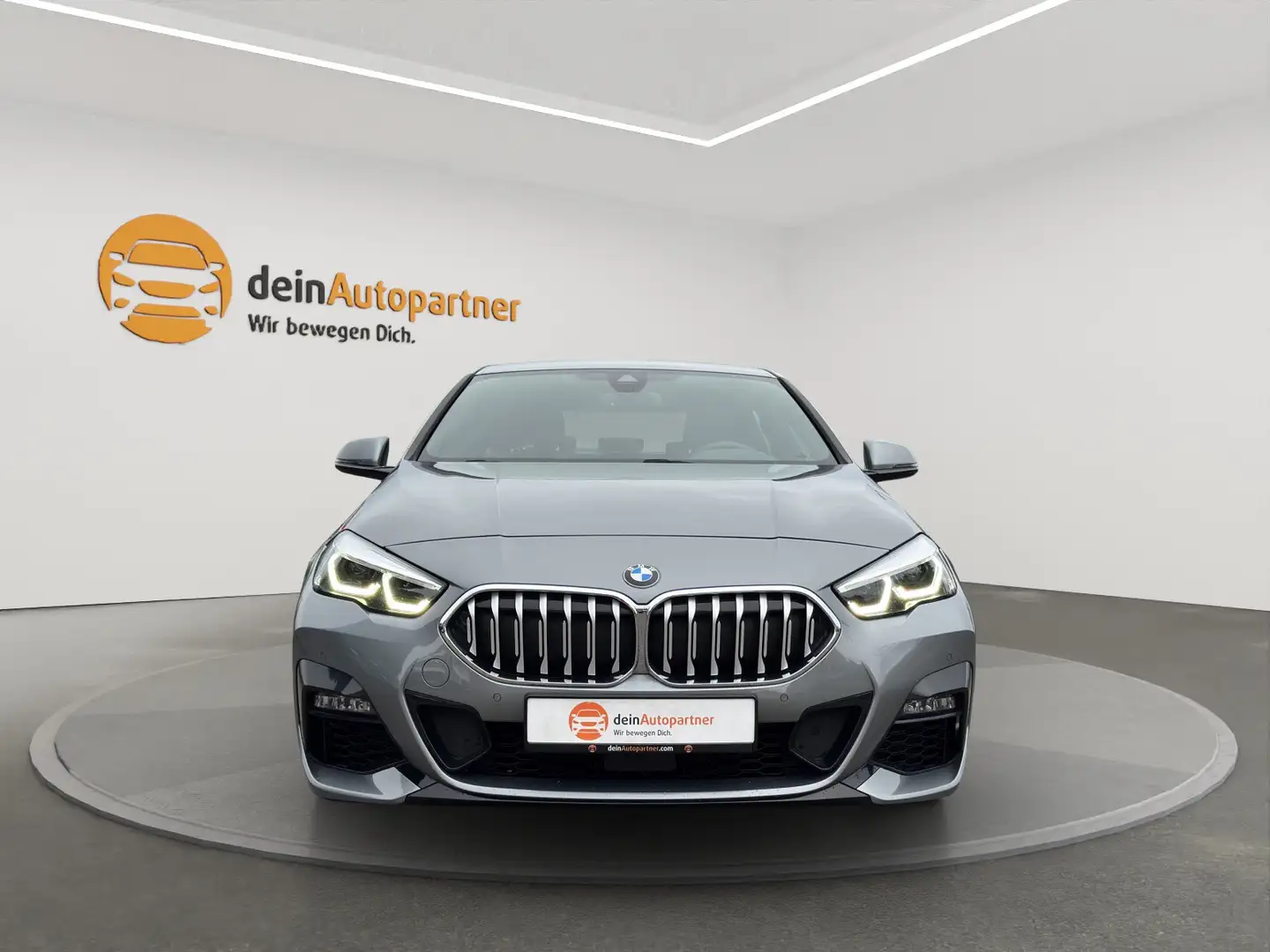 BMW 218 i GC M Sport  LED/NAVI/SHADOW LINE/DAB Grau - 2