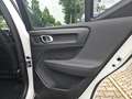 Volvo XC40 B3 Core Fahr-Paket / AHZV / Winter-Paket Weiß - thumbnail 16