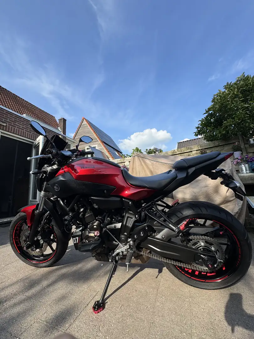 Yamaha MT-07 Lava Red Edition Rouge - 1