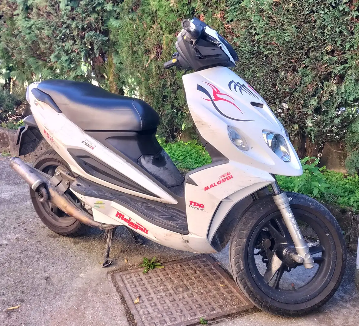 Malaguti Phantom F12-R LC Blanc - 1