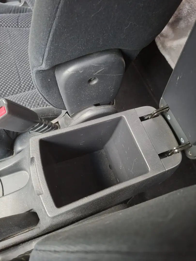 Hyundai TUCSON TUCSON 2.0i Style Zilver - 2