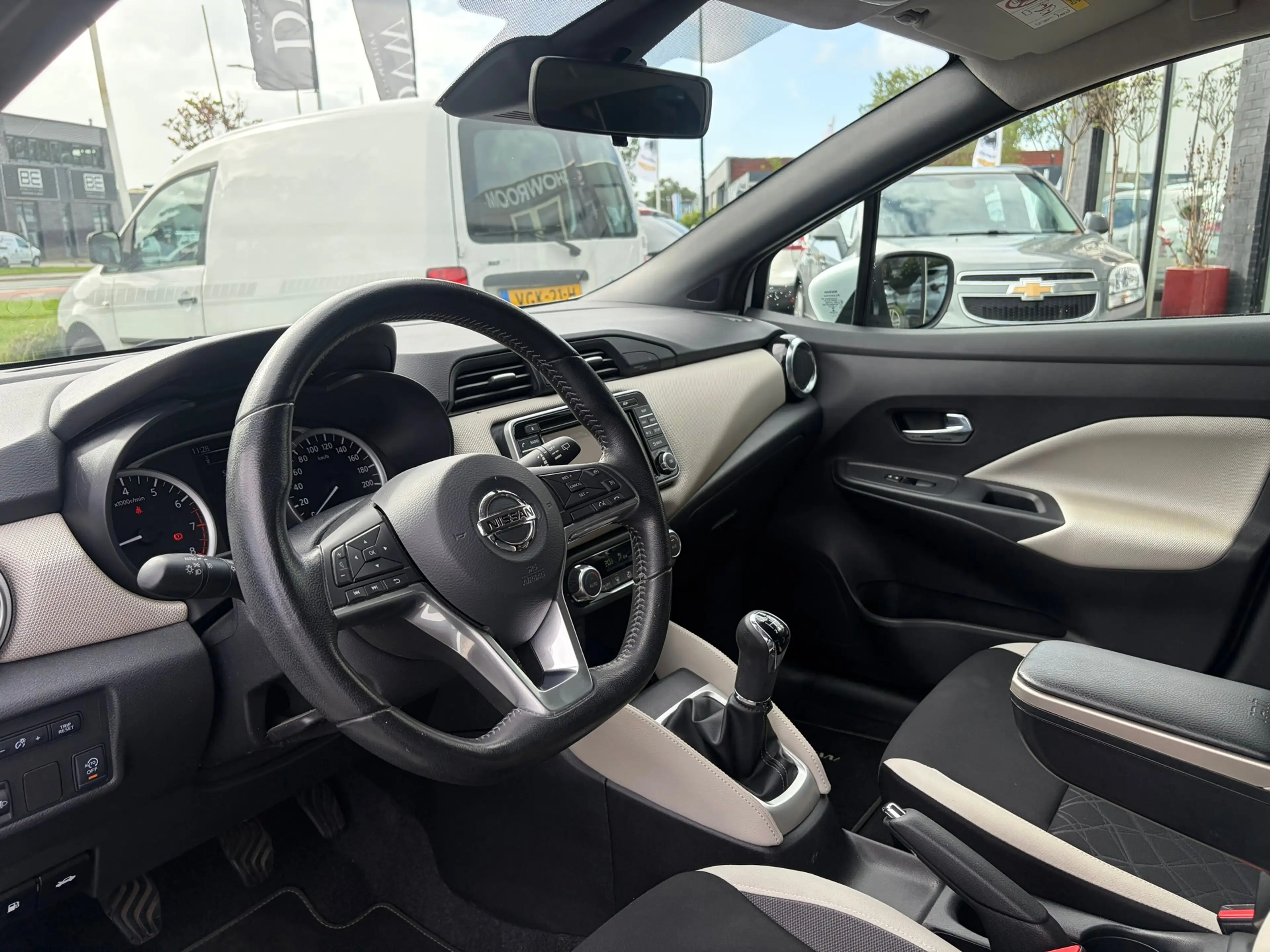 Nissan Micra 0.9 IG-T N-Connecta — photo 7