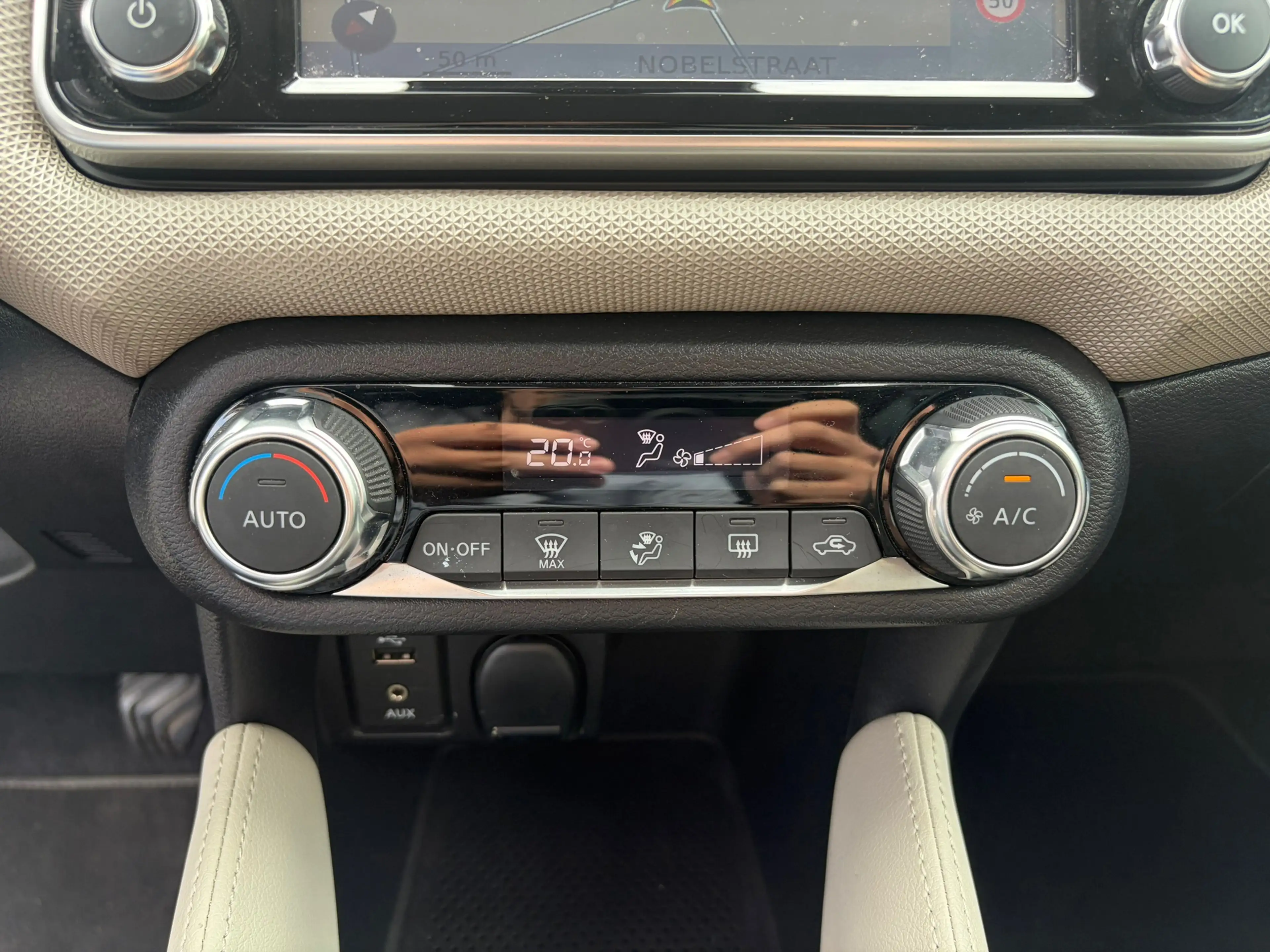 Nissan Micra 0.9 IG-T N-Connecta — photo 13