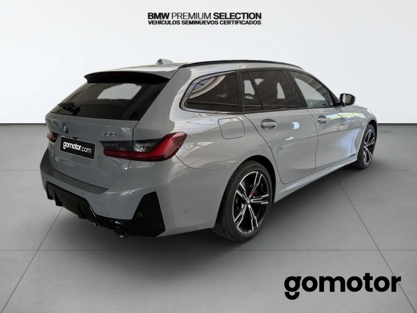 BMW 330 330e xDrive Touring - 2