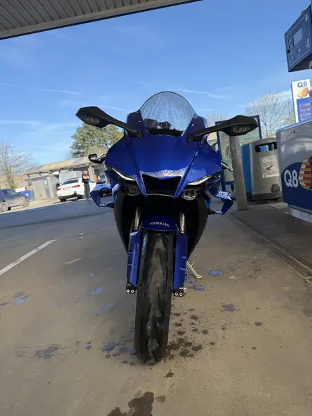 Yamaha YZF 1000 - foto 4