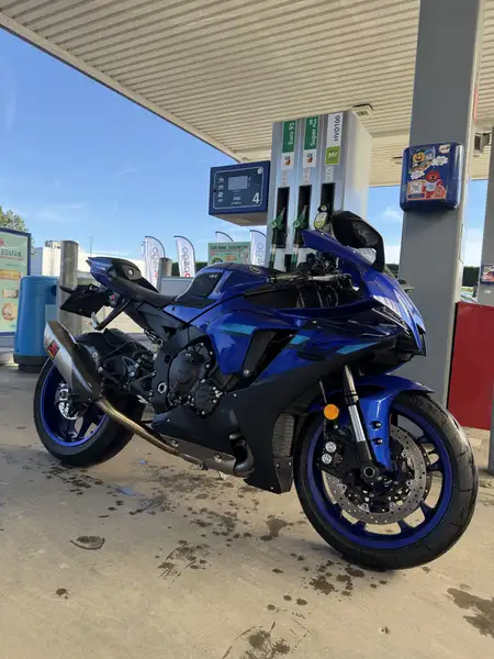 Yamaha YZF 1000 - foto 5