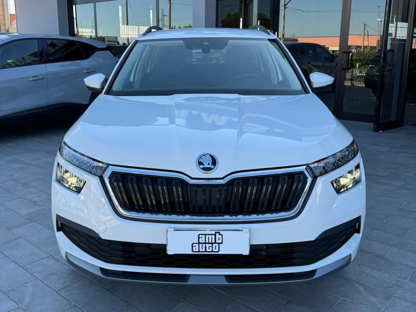 Skoda Kamiq Kamiq 2019 1.0 tsi Ambition 95cv Blanc - 2