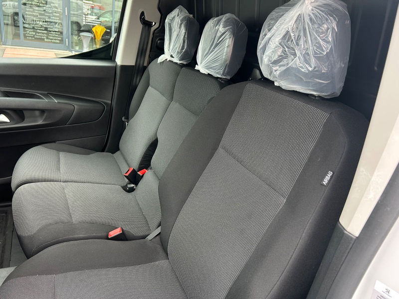 Peugeot Partner L1H1/M 96 KW — photo 10