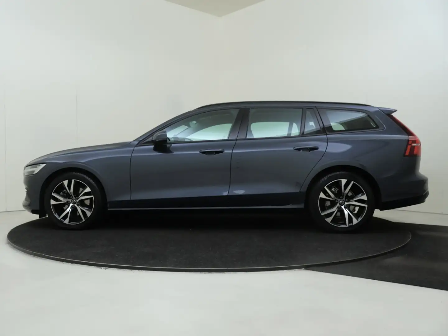 Volvo V60 B3 Essential Edition | Trekhaak | Dodehoekdetectie Blu/Azzurro - 2
