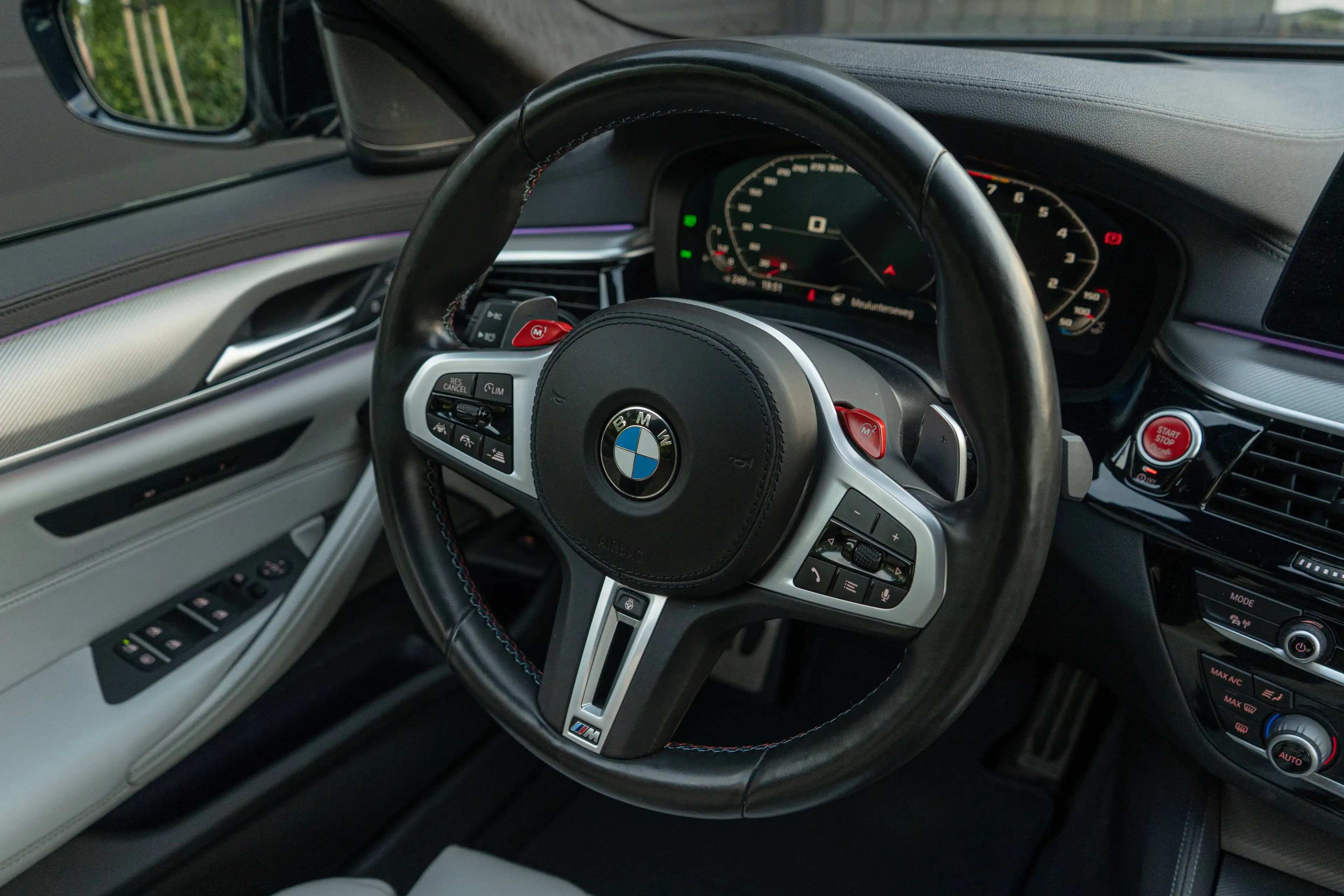 BMW M5 M5 Competition — photo 10