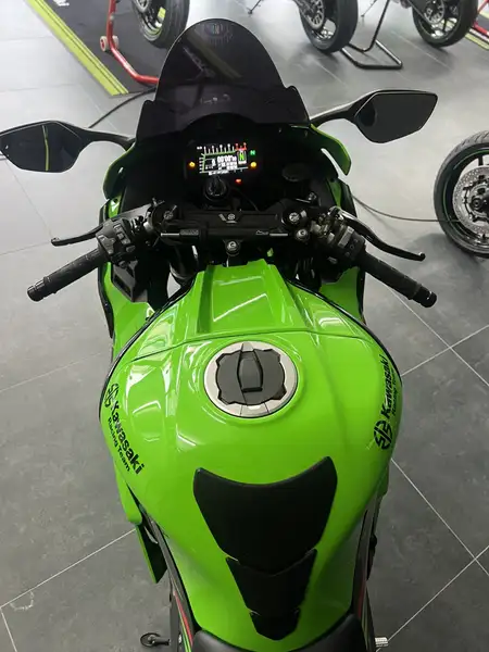 Kawasaki Ninja ZX-10R - foto 2