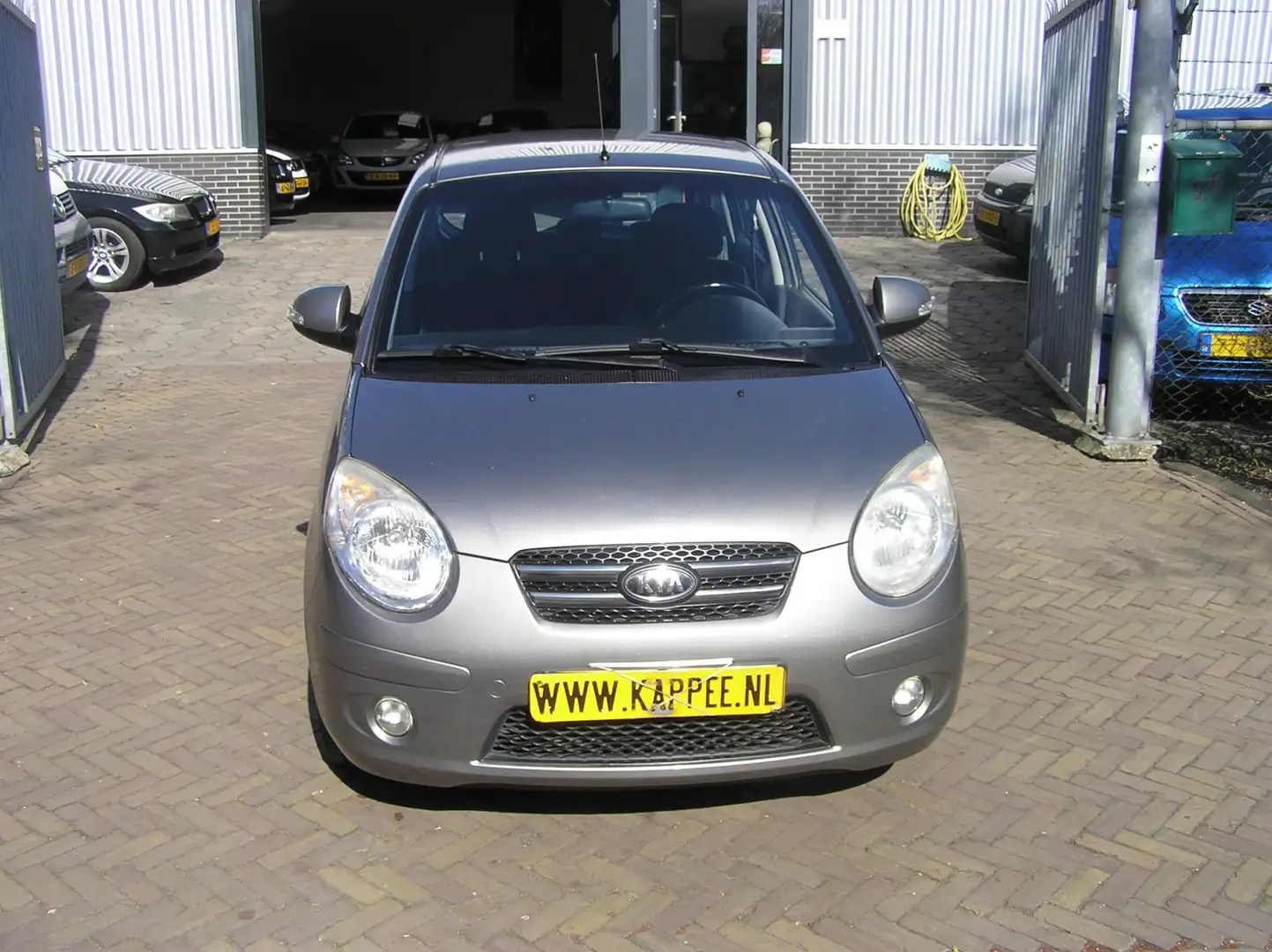 Kia Picanto 1.1 X-ecutive 174 d km nap airco nieuwe apk Grijs - 2