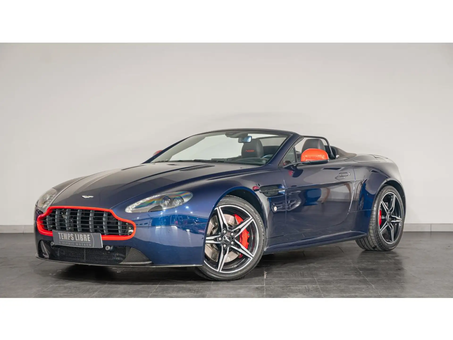 애스턴마틴 밴티지 Roadster 2015 네이비 사진 1