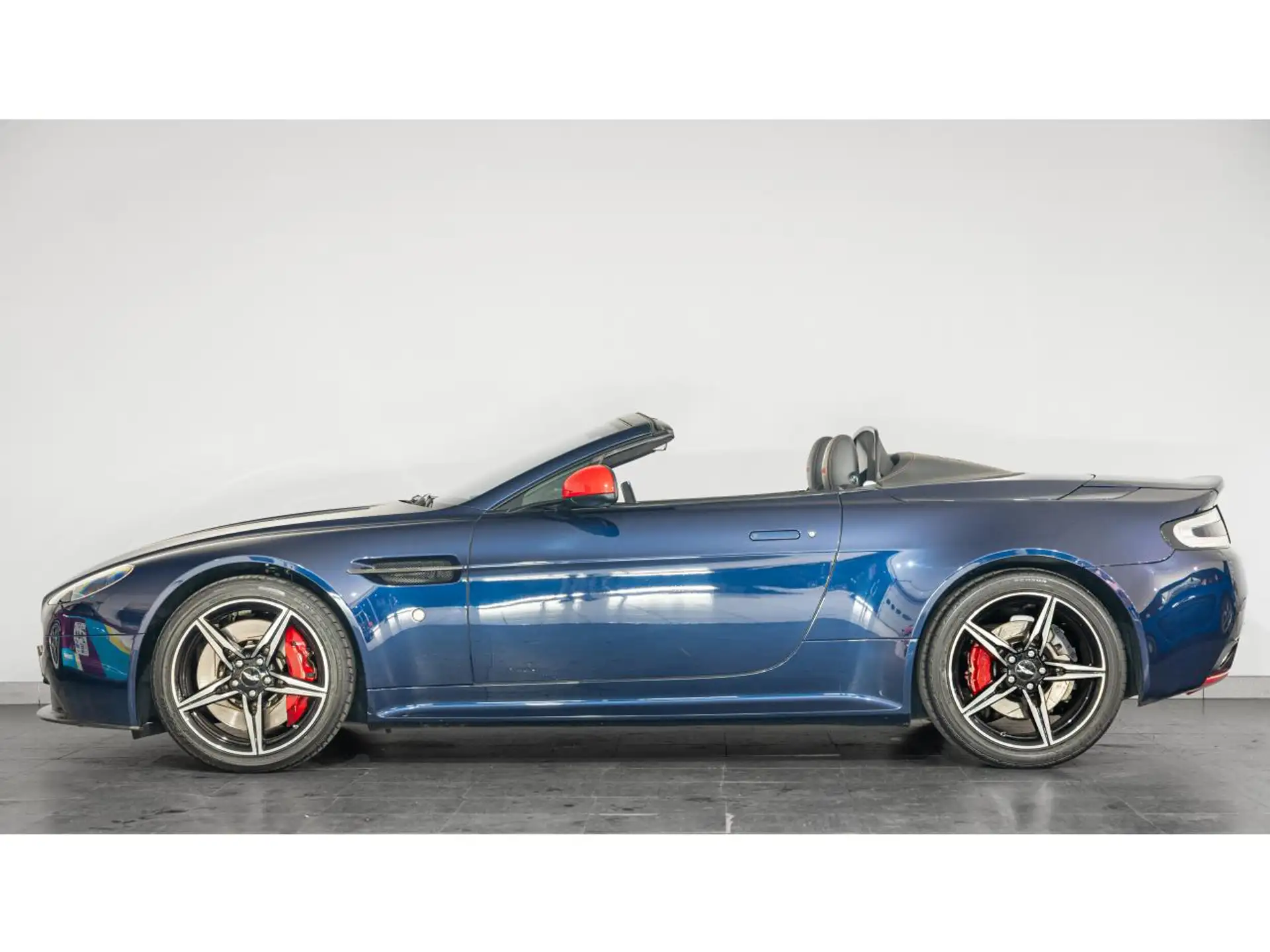 애스턴마틴 밴티지 Roadster 2015 네이비 사진 3