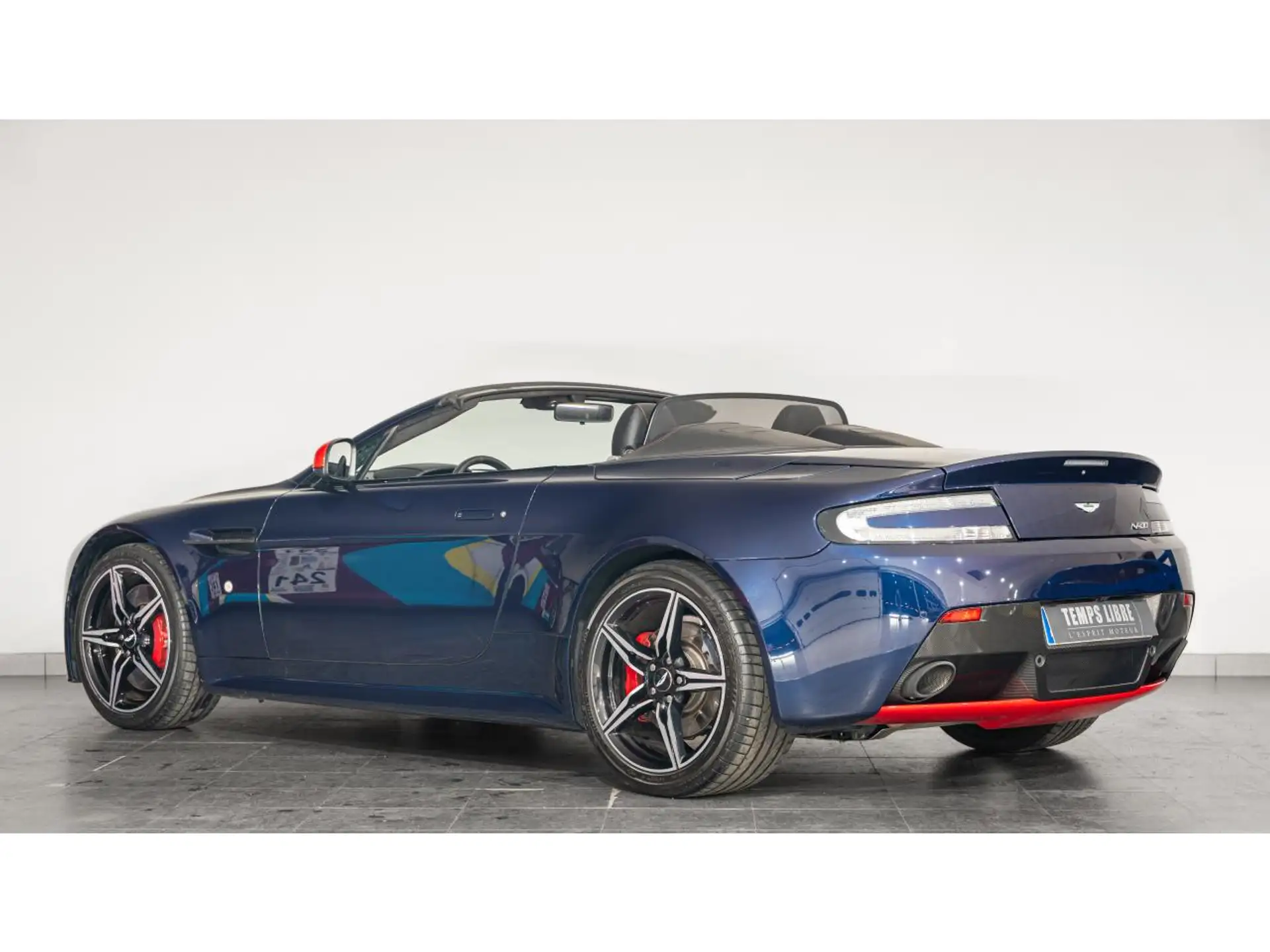 애스턴마틴 밴티지 Roadster 2015 네이비 사진 4