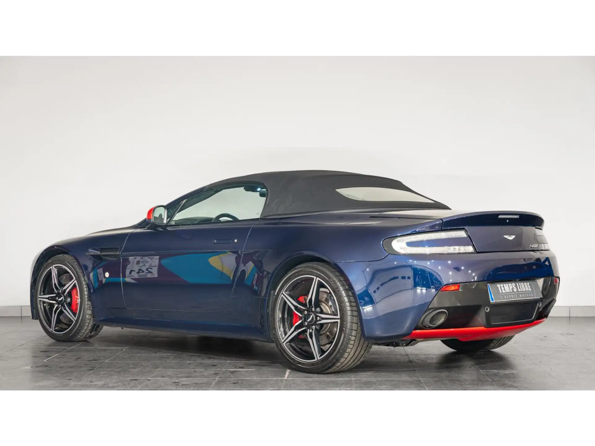 애스턴마틴 밴티지 Roadster 2015 네이비 사진 5