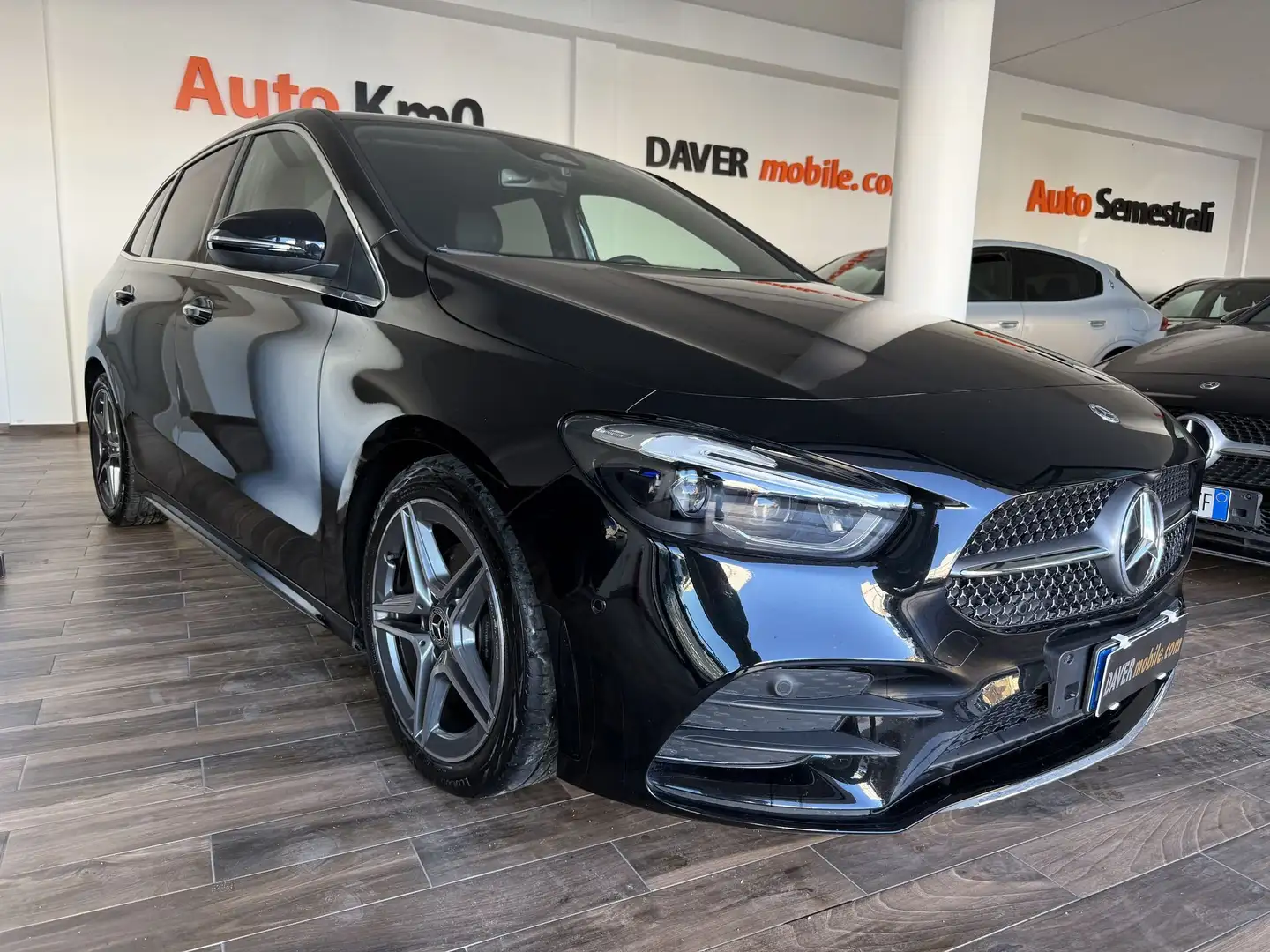 Mercedes-Benz B 180 B 180 d Automatic Premium Plus AMG Line Nero - 1