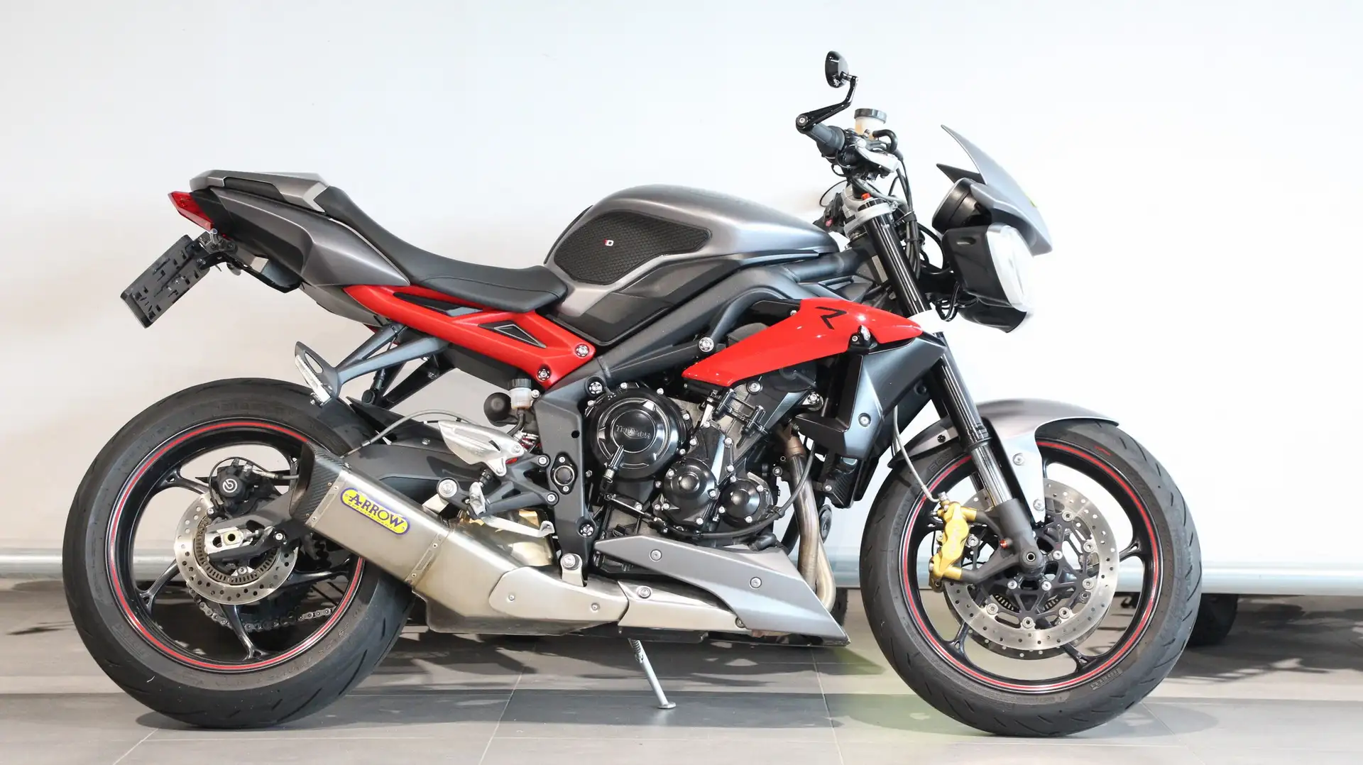 Triumph Street Triple R ABS Grijs - 1