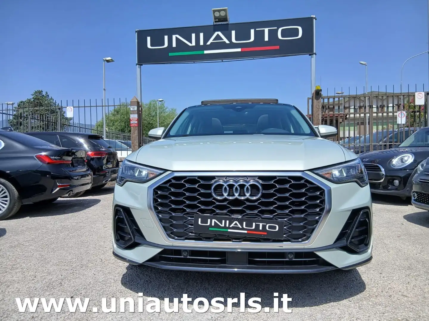 Audi Q3 Sportback 35 2.0 tdi Gris - 1