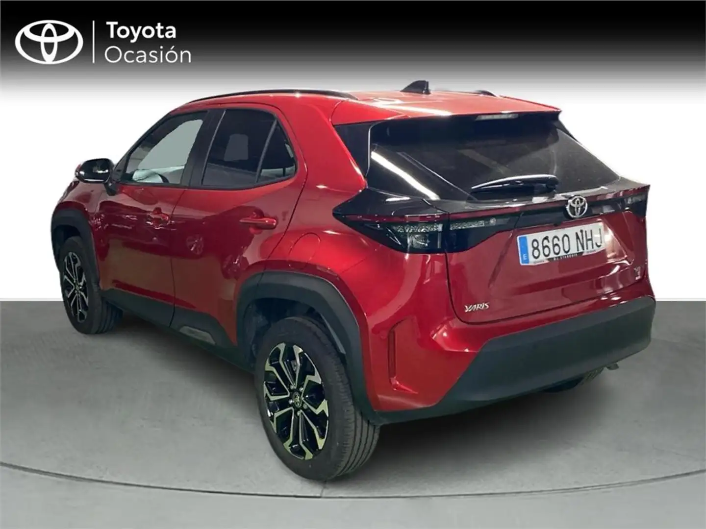 Toyota Yaris Cross 130H Active Plus Rojo - 2