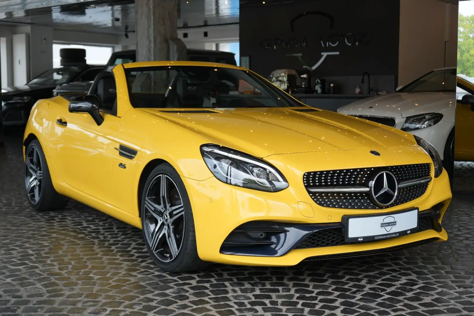 Mercedes-Benz SLC 300 Roadster AMG-Line "FINAL EDITION" MEMORY Gelb - 1