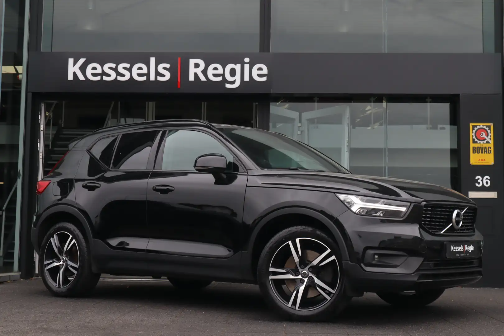 Volvo XC40 1.5 T5 Recharge R-Design Led Navi Camera Elec.trek Zwart - 2
