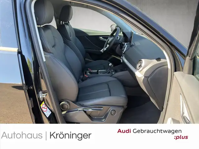 Audi Q2 view 9