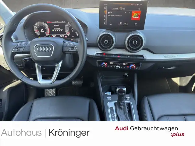Audi Q2 view 13