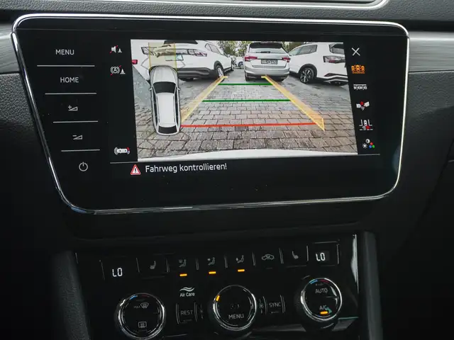 Skoda Superb view 13