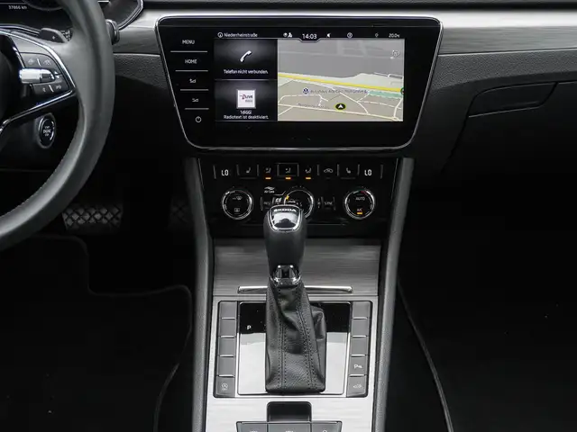 Skoda Superb view 12