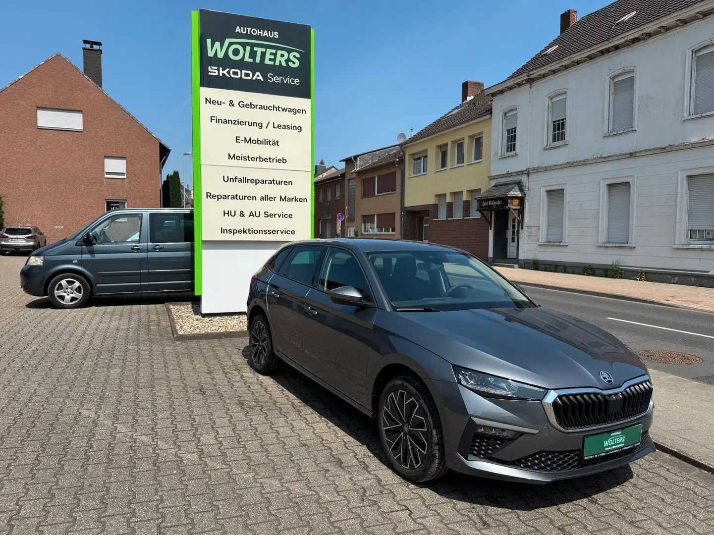 Skoda Scala SCALA TOUR  ACC NAVI MATRIX SIDE-ASSIST Grijs - 1