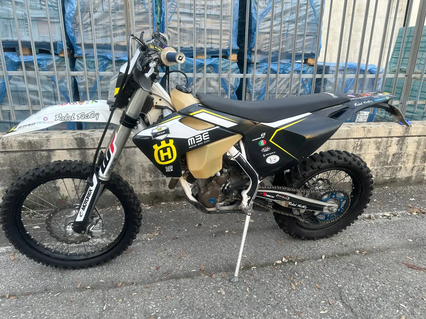 Husqvarna FE 250 Білий - 1