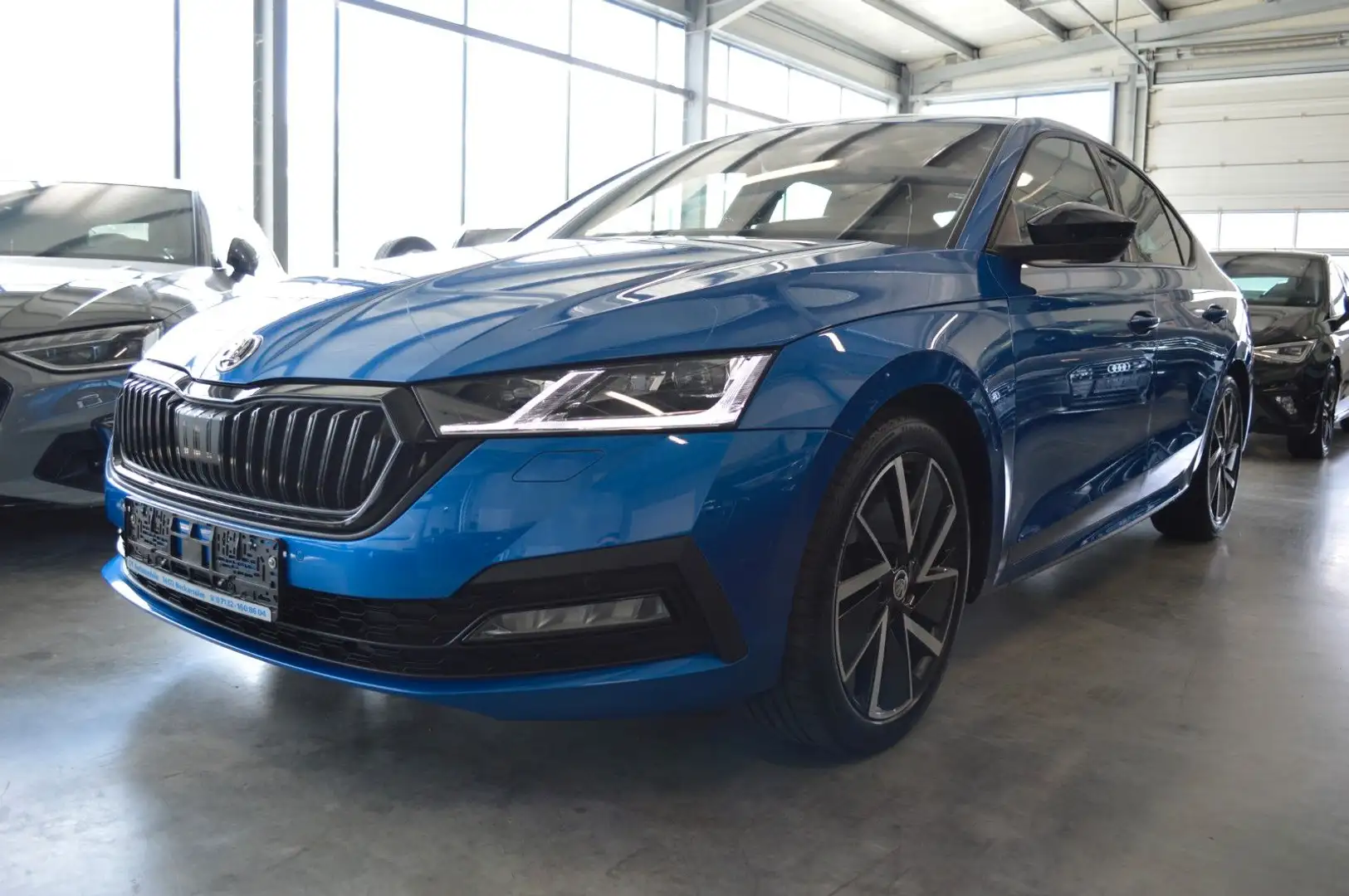 Skoda Octavia 1.5 eTSI Style Sportpaket Blau - 1