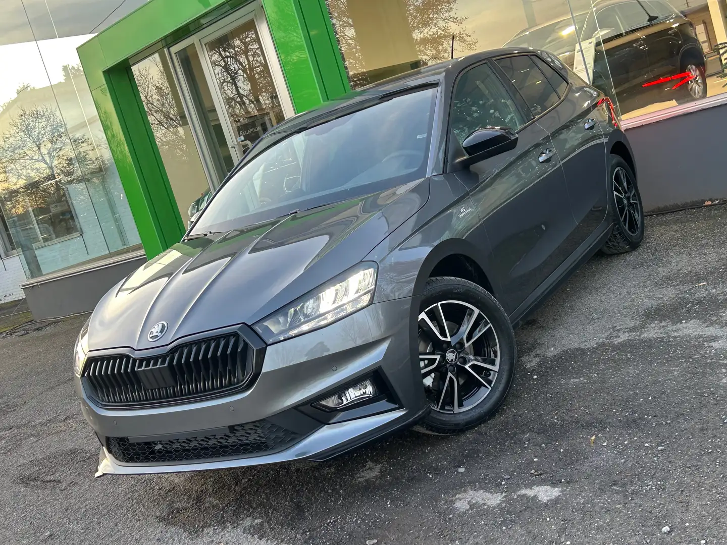 Skoda Fabia Fabia 1.0TSI Monte Carlo DSG NEUVE 0KM •CarPlay Grijs - 1