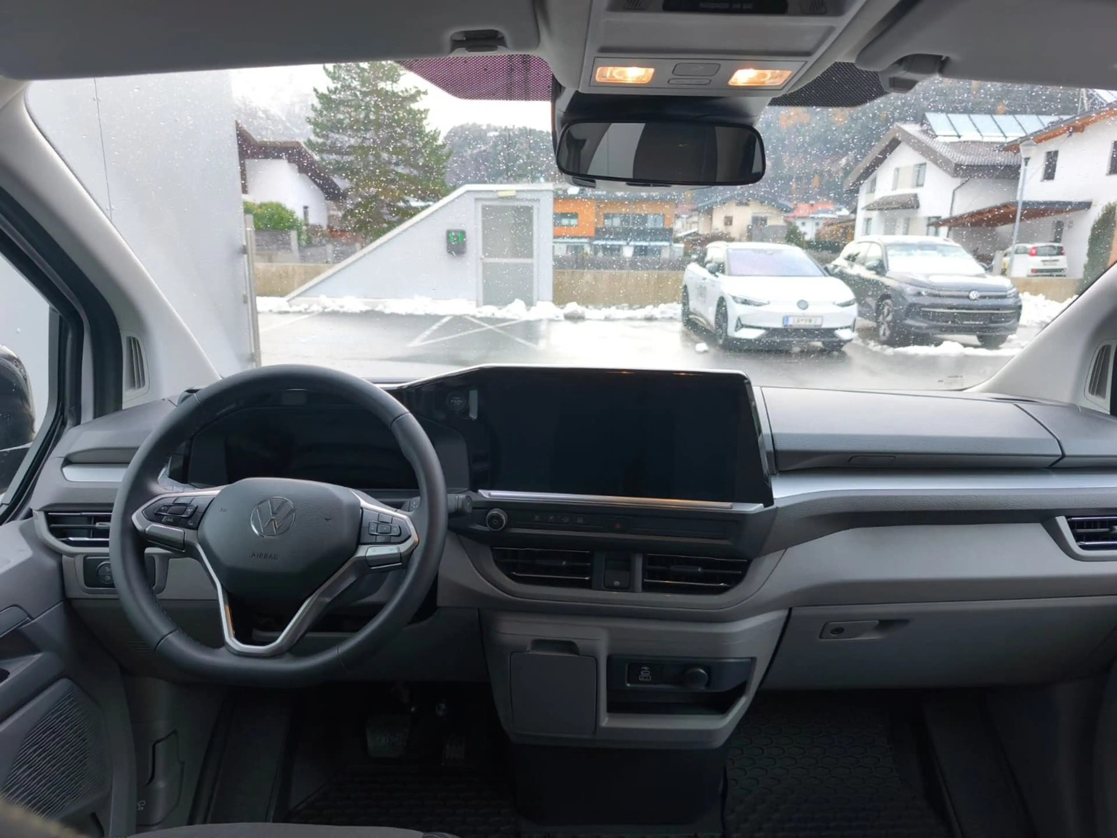Volkswagen T7 Caravelle VW T7 Caravelle Life LR TDI 4MOTION — photo 5